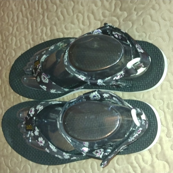 Teva sandals - Picture 3 of 8